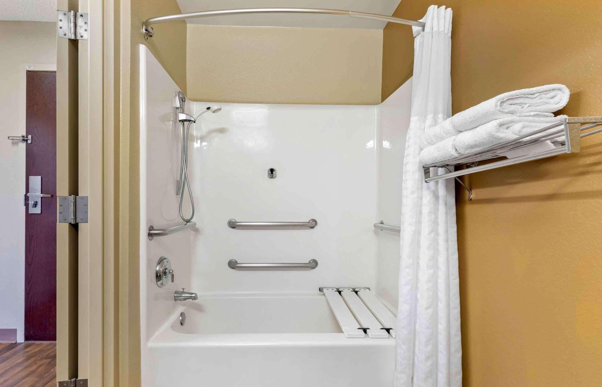 Extended Stay America Suites - Detroit - Кантон Екстериор снимка