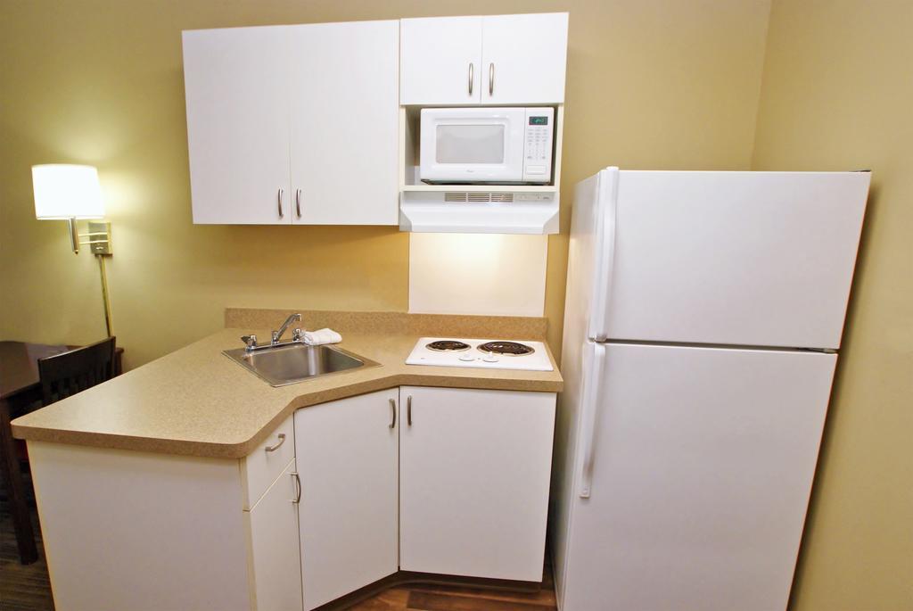 Extended Stay America Suites - Detroit - Кантон Екстериор снимка
