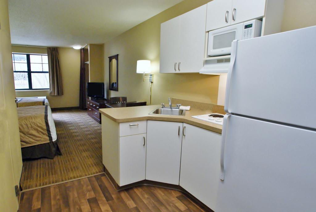 Extended Stay America Suites - Detroit - Кантон Екстериор снимка